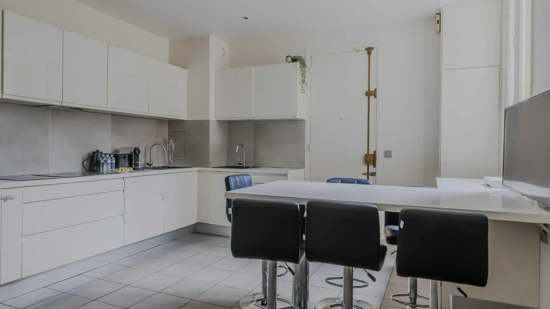 Spacious Apartment - 5Br-12P - Trocadero Paris