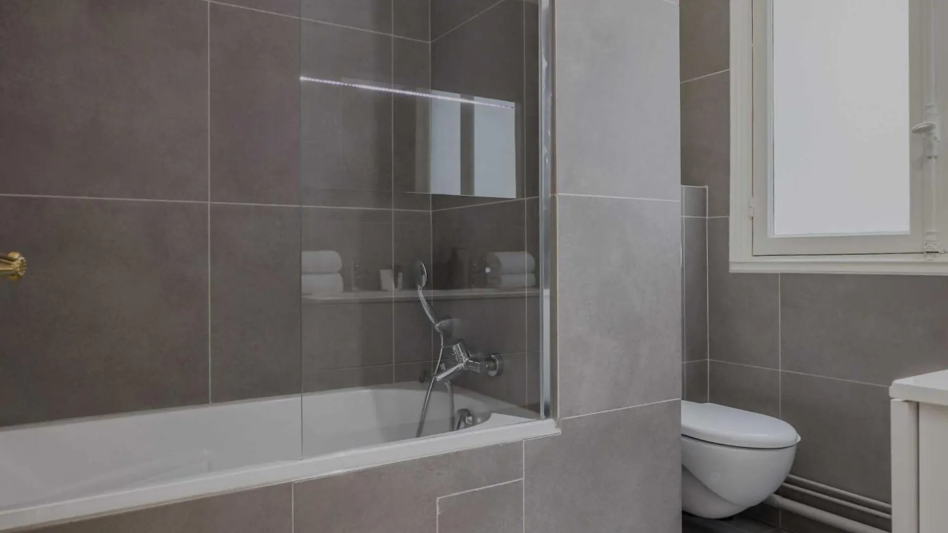 Spacious Apartment - 5Br-12P - Trocadero Paříž