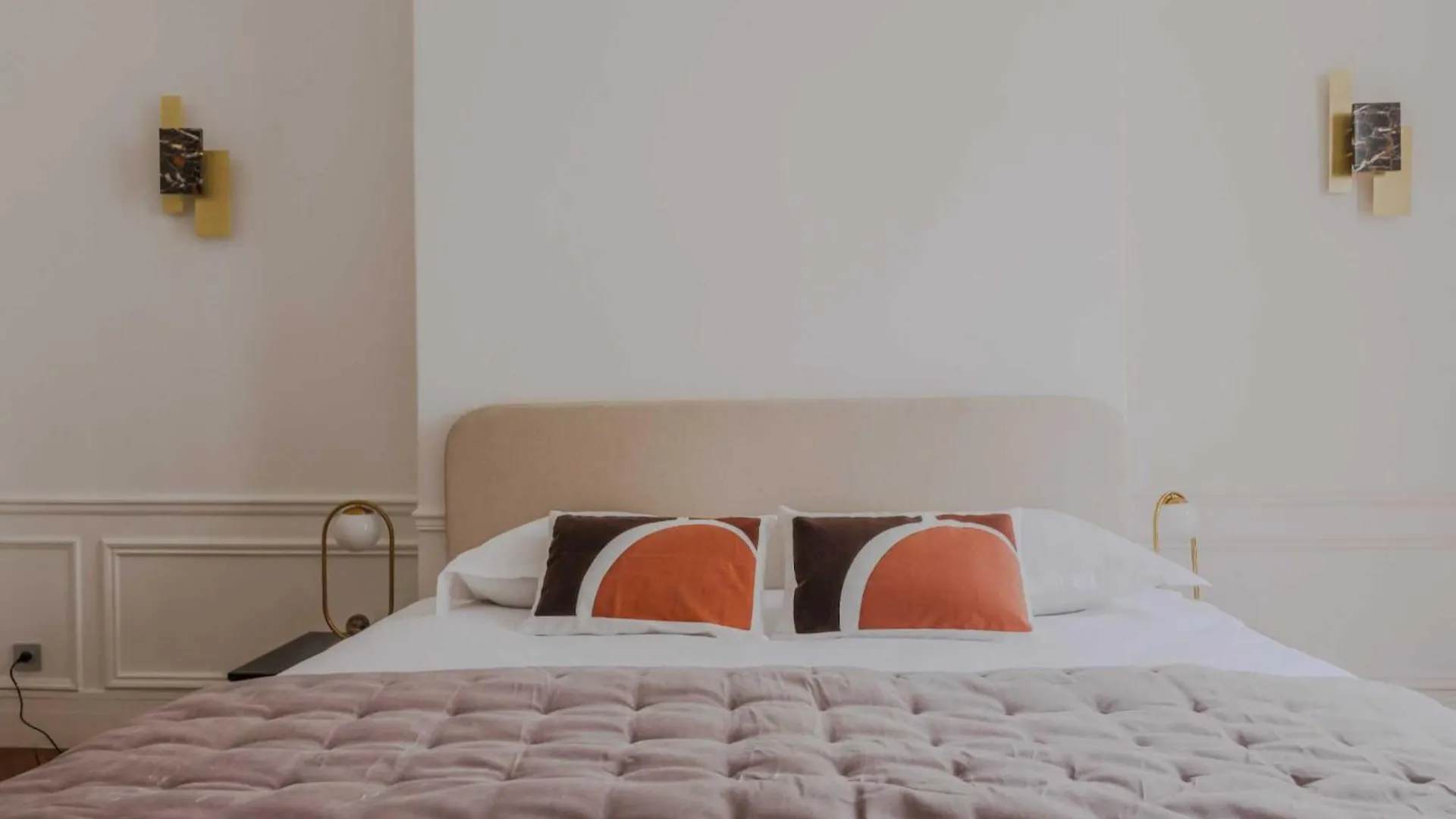 Spacious Apartment - 5Br-12P - Trocadero Parijs