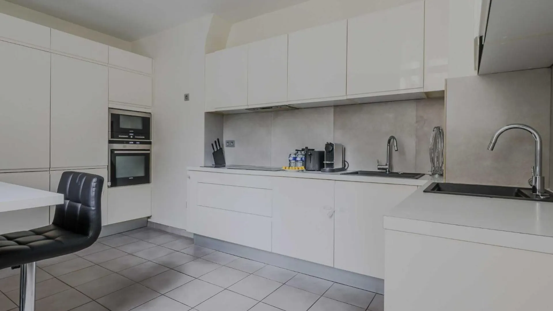 Spacious Apartment - 5Br-12P - Trocadero Paříž
