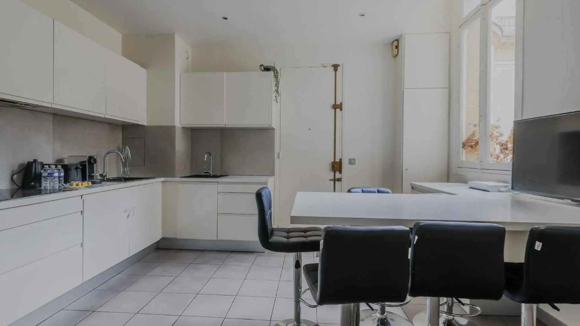 Spacious Apartment - 5Br-12P - Trocadero Parijs Frankrijk