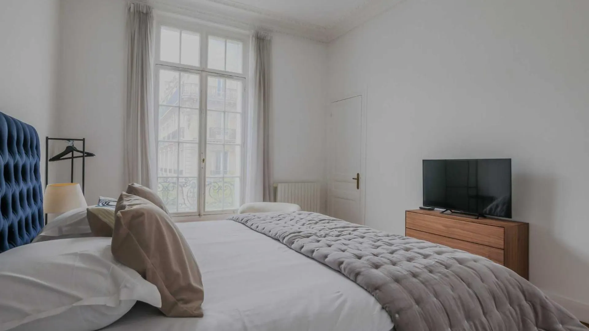 Spacious Apartment - 5Br-12P - Trocadero Parijs